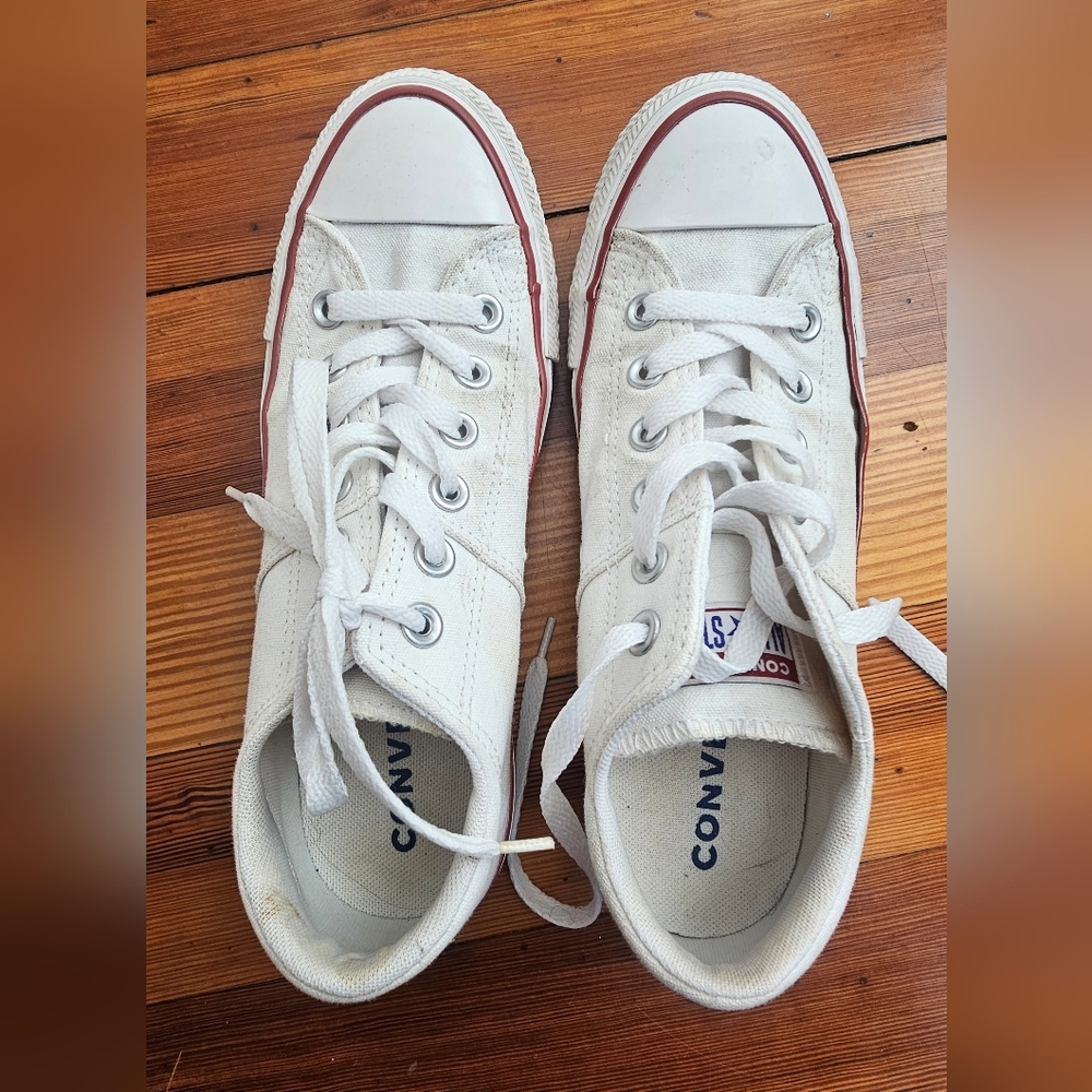 Women's Converse All Star Low Top Chuck Taylor Sneakers White Size 8